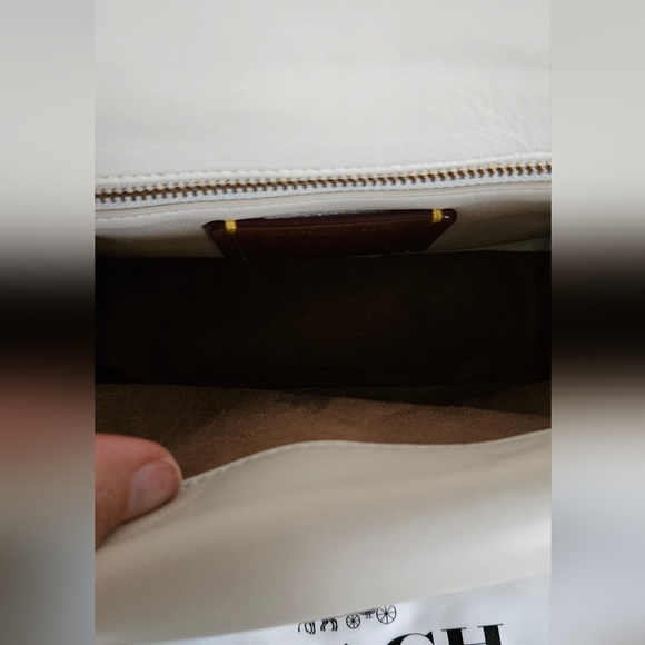 Coach Pillow Madison - Picture 10 of 16